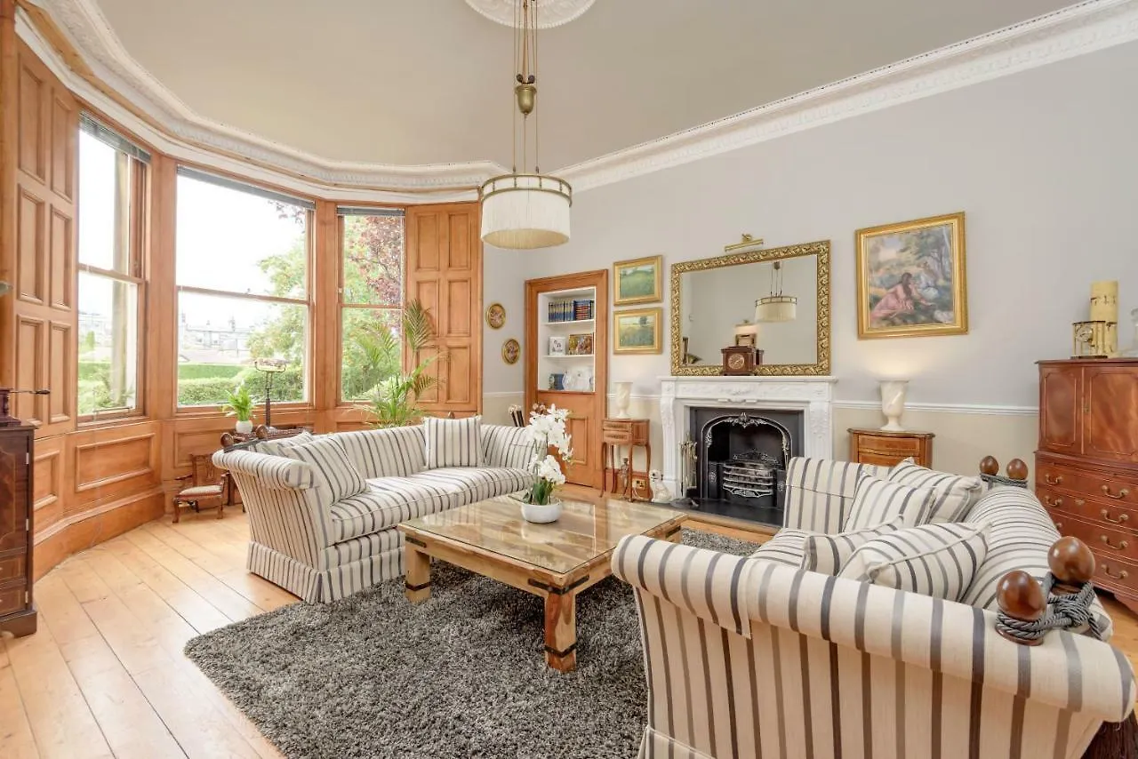 No 45 Bed & Breakfast Edinburgh 4*,  United Kingdom